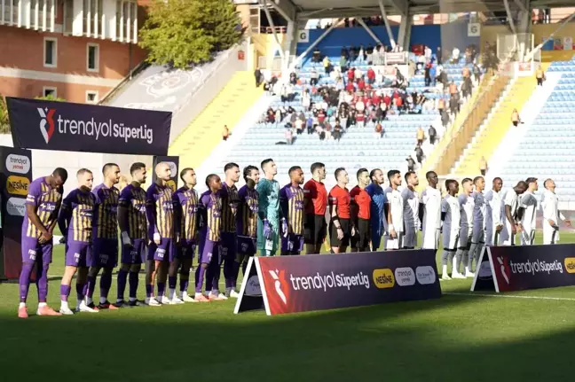 Trendyol Süper Lig'de Eyüpspor, Hatayspor'u 1-0 Önde Tamamladı