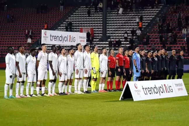 Pendikspor, Manisa FK'yı 1-0 Mağlup Etti