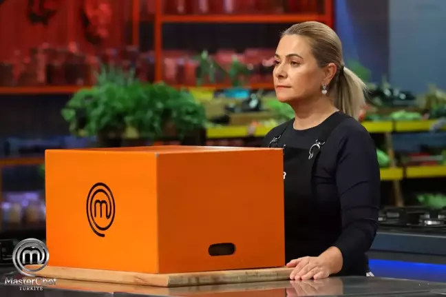 Masterchef dün akşam eleme adayı kim oldu? Masterchef'te dokunulmazlık oyununu hangi takım kazandı?