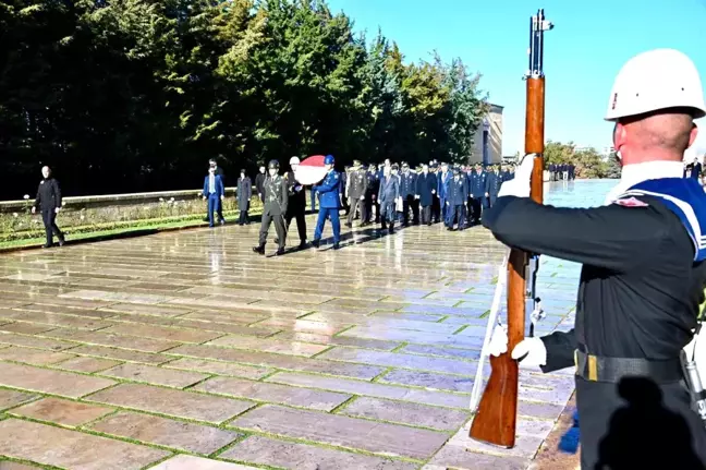 Emniyet Genel Müdürü Demirtaş, Atatürk'ü Anıtkabir'de Andı