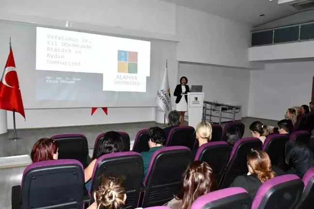 Alanya Üniversitesi'nde 10 Kasım Atatürk'ü anma töreni