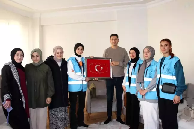 Erzincan Öğrenci Yurt Müdürlüğü'nden Yaralı Polis Memuruna Anlamlı Ziyaret