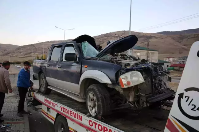 Muş'ta Trafik Kazası: 3 Yaralı