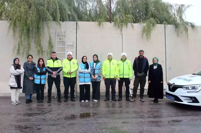 Erzincan Öğrenci Yurdu'ndan Polis Memurlarına Anlamlı Ziyaret