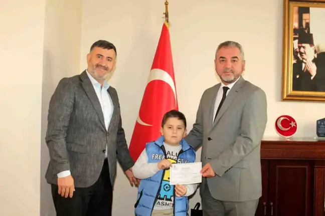 Minik Alparslan'dan Hayırseverlik Örneği