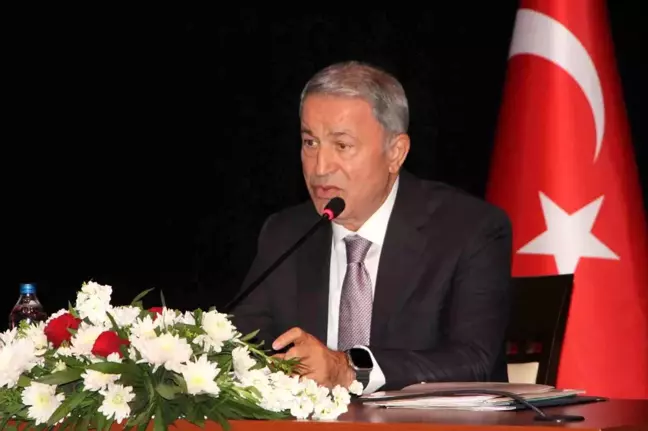 Hulusi Akar: 