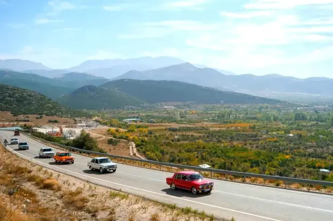 Isparta'da erkeklerin sanayi kokulu 'altın' günü