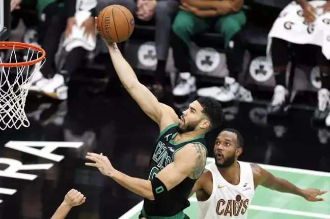 Boston Celtics, Cleveland Cavaliers'ı Yenerek 15 Maçlık Yenilmezlik Serisini Sona Erdirdi