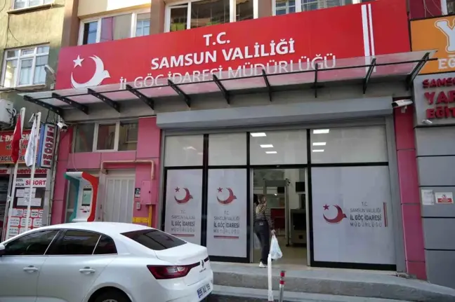 Samsun'da İl Göç İdaresi'nde Sahte Kimlik İddiası: 1 Kişi Tutuklandı