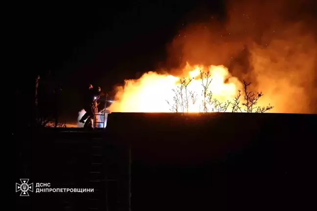 Ukrayna, Rusya'nın Dnipro'ya Saldırısını Açıkladı: 2 Yaralı