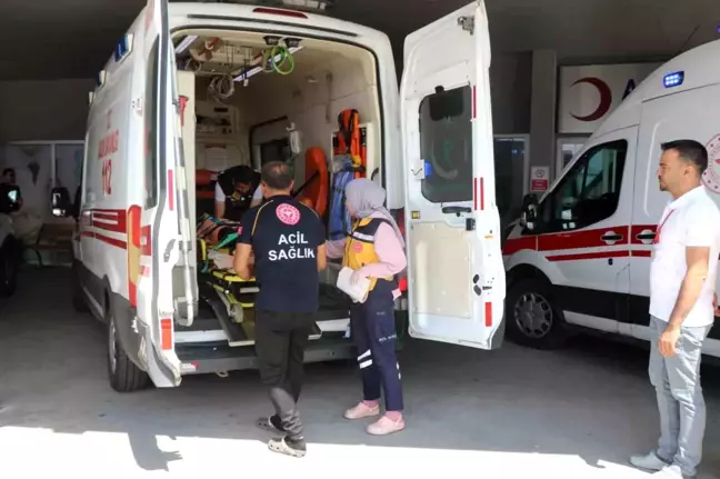 Erzincan'da Trafik Kazası: 1 Ölü, 3 Yaralı