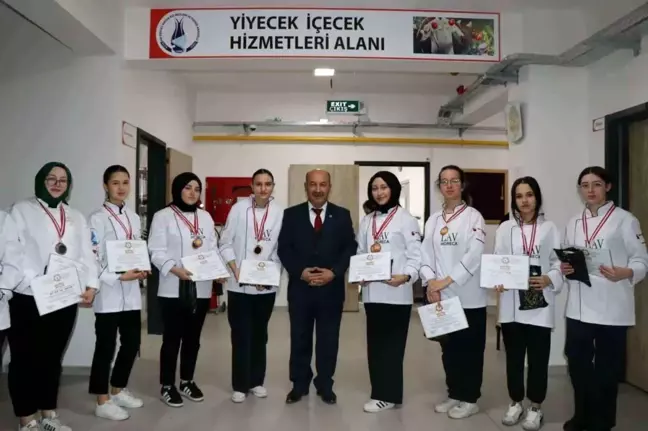 Kütahya Lisesi, Antalya Gastro Festivali'nde Büyük Başarı Elde Etti