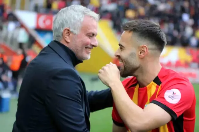 Trendyol Süper Lig: Kayserispor: 0 Fenerbahçe: 2 (Maç devam ediyor)