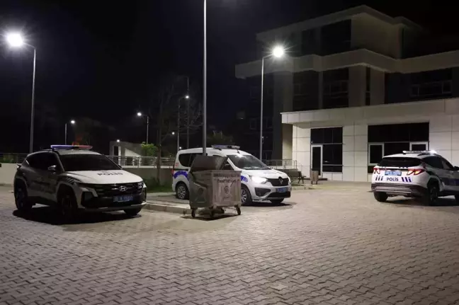 Çeşme'de Kız Meselesi Yüzünden Çıkan Silahlı Kavga: 3 Genç Hayatını Kaybetti