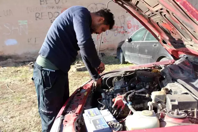 Siirt'te Araç Bakım Ustası Kış Bakımlarının Önemi Üzerine Uyardı