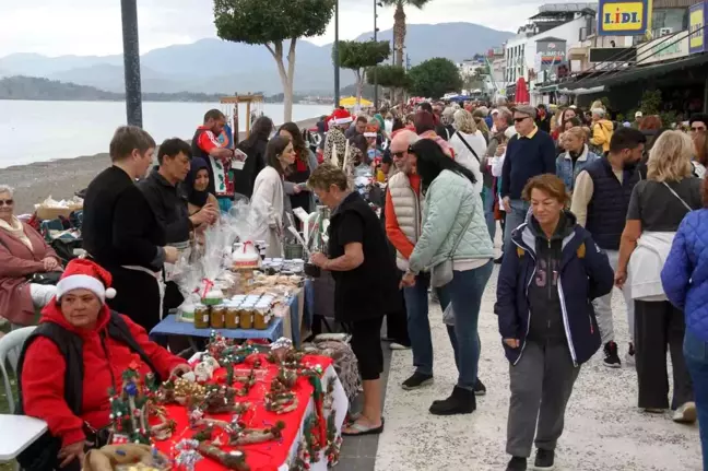 Fethiye Noel Pazarı İhtiyaç Sahibine Destek Oluyor