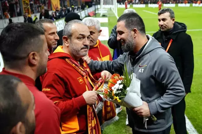 Galatasaray, Eyüpspor Maçında 2 Değişiklikle Sahaya Çıktı