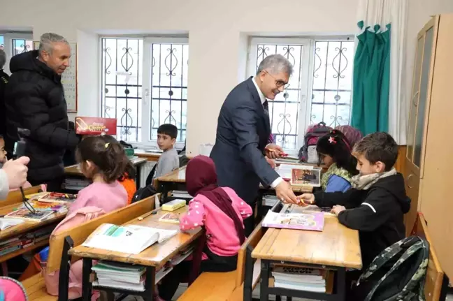 Niğde Valisi Cahit Çelik'ten Köy Ziyareti