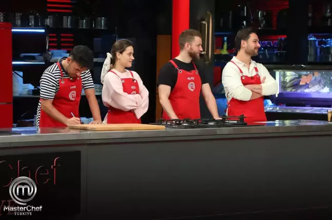 Masterchef dün akşam eleme adayı kim oldu? Masterchef'te dokunulmazlık oyununu hangi takım kazandı?