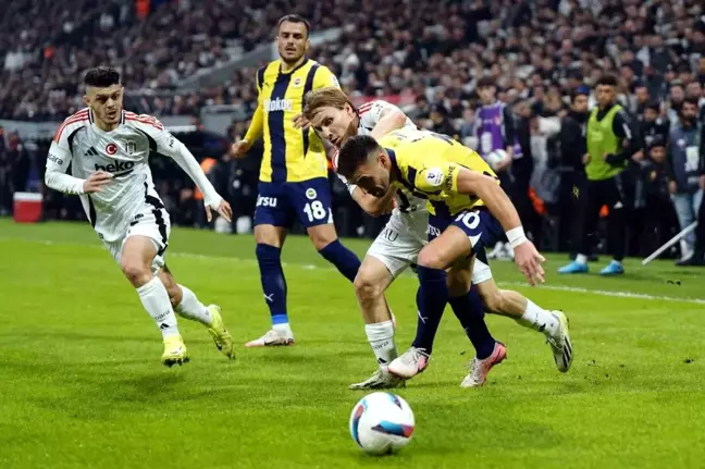 Beşiktaş ve Fenerbahçe Derbisinde İlk Yarısı 0-0 Sona Erdi