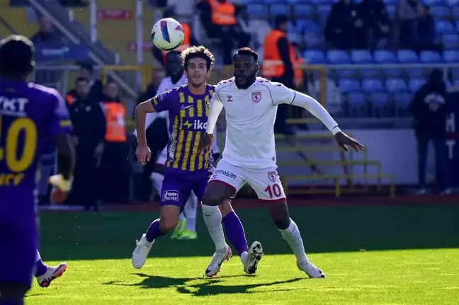 Eyüpspor ve Samsunspor Maçında İlk Yarı Beraberlik