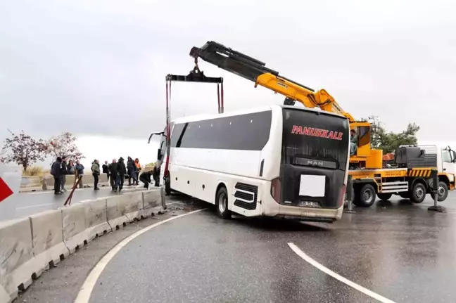 Muğla'da Otobüs Kazası: 5 Yaralı, Trafik Felç Oldu