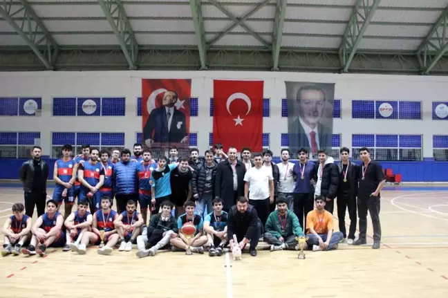 Düzce'de YurtLig Basketbol Turnuvası'nda Şampiyon Aliya İzzetbegoviç Yurdu