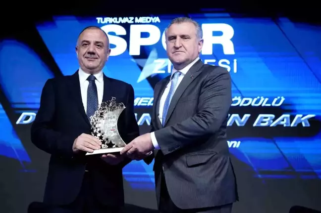 Bakan Bak: 2026 FIFA Dünya Kupası'na Gitmeyi İstiyoruz