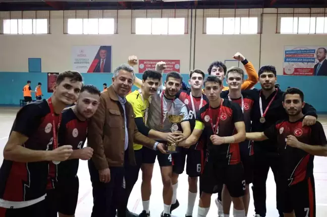 Manisa'da Yurt Lig Voleybol ve Futsal Müsabakaları Tamamlandı