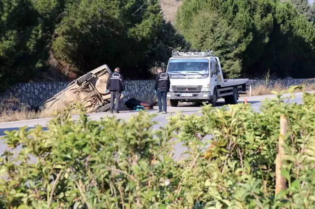 Denizli'de Trafik Kazası: 1 Ölü, 2 Yaralı