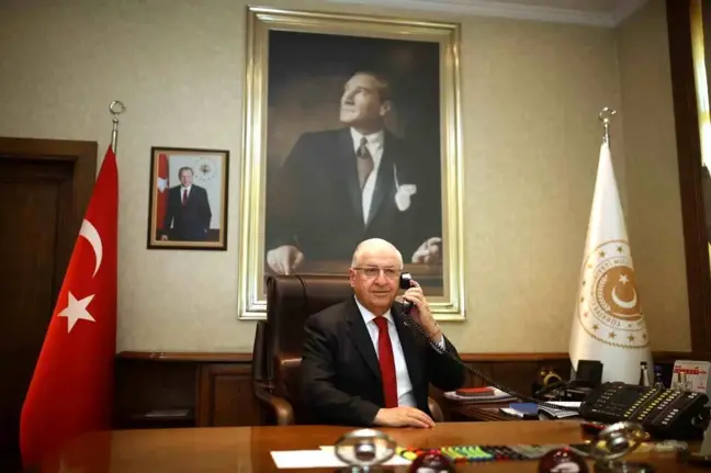 Yaşar Güler ve John Healey'den Savunma Görüşmesi