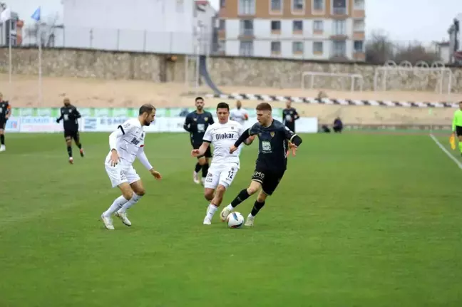 Bandırmaspor ve Gençlerbirliği 2-2 Berabere Kaldı