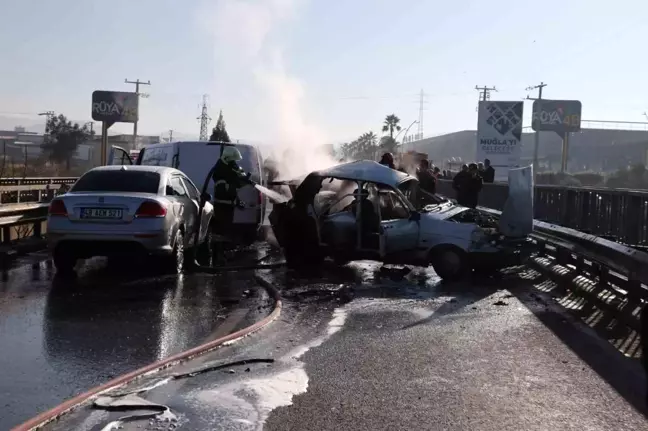 Muğla'da Zincirleme Trafik Kazası: 7 Yaralı