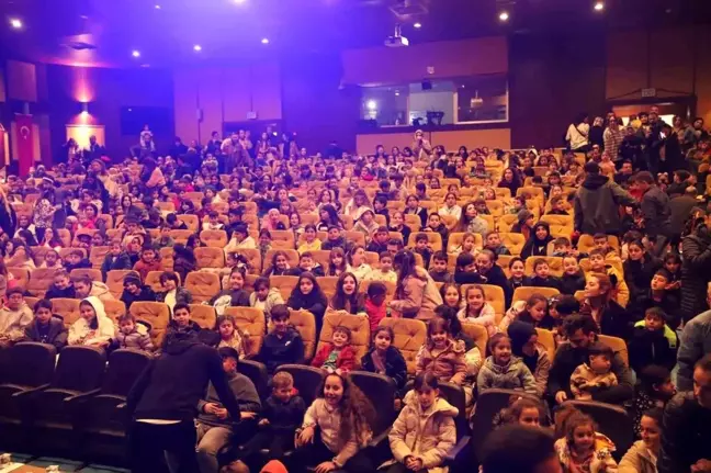 Yüreğimizdeki Işık Projesi ile Depremzede Çocuklar Eğlendi