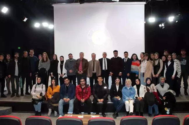 Atatürk Üniversitesi'nde Genç İletişimcilere İlham Veren Panel