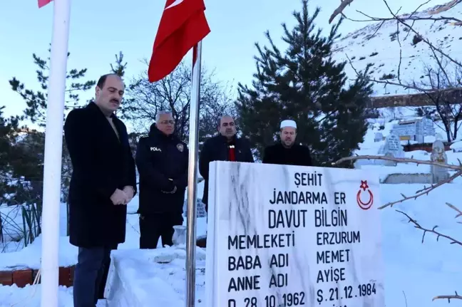 Şehit Davut Bilgin'in mezarını ziyaret ettiler