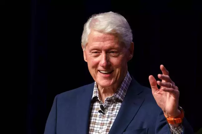 Bill Clinton Grip Tedavisinin Ardından Taburcu Edildi