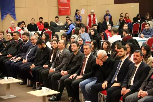 Gümüşhane'de Gençlik Politika Belgesi Vizyon Çalıştayı Düzenlendi