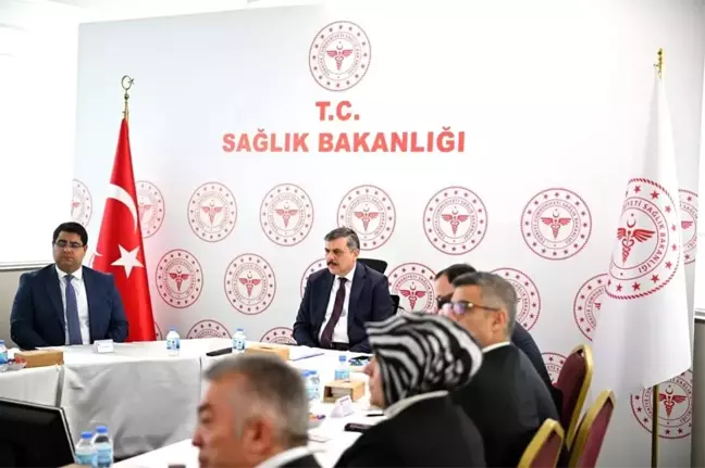 Vali Çiftçi, Muhtarlarla Sağlık Hizmetlerini Değerlendirdi