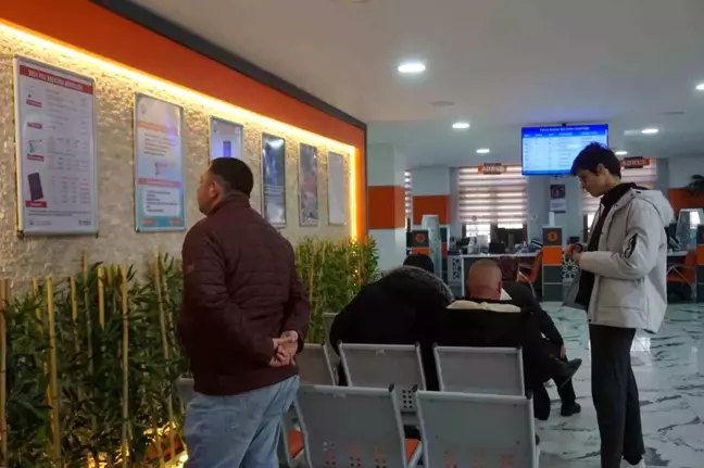 Edirne'de Çipli Kimlik Kartı Başvurularına Hafta Sonu Desteği