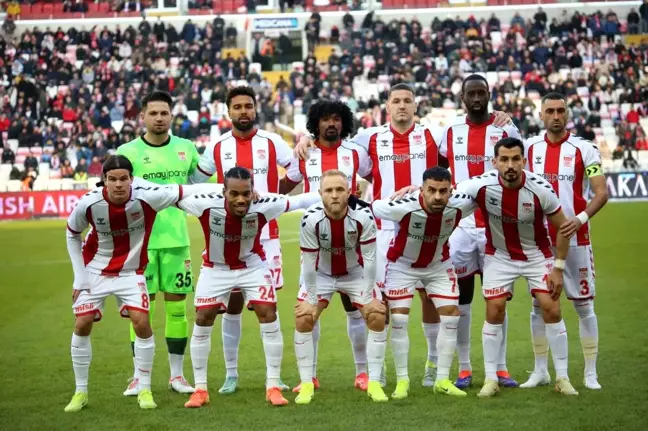 Sivasspor'un İlk Yarısı: 19 Puan ve Charis Charisis'in Önemi