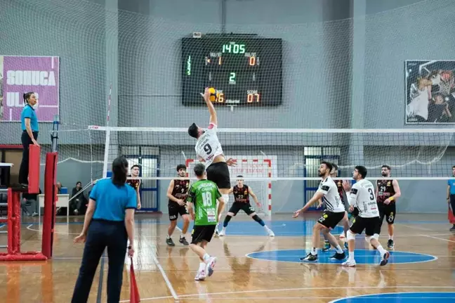 Denizlispor Cavidil Voleybol Takımı Galibiyet Serisini 12 Maça Çıkardı