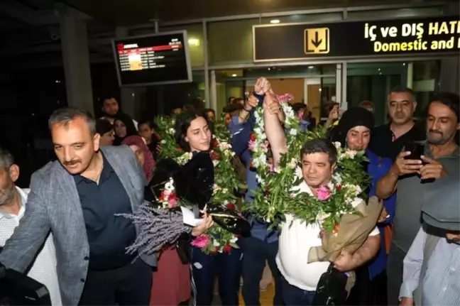 Elazığ'ın Yıldız Bokscuları Fenerbahçe'ye Katıldı