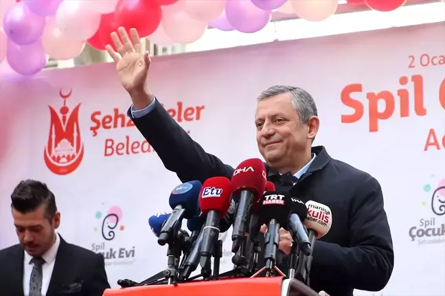 Özgür Özel: '2025'te geçim yoksa, seçim var!'