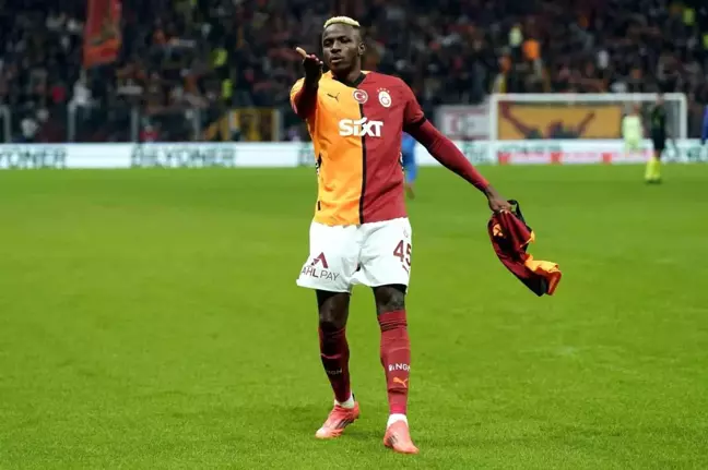 Victor Osimhen Göztepe Maçında Penaltı Golüyle 10. Golünü Attı