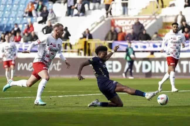 Kasımpaşa, Gaziantep FK'yi 2-1 Önde Geçti