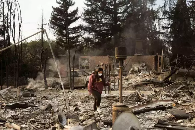 California Orman Yangınlarında Can Kaybı 10'a Yükseldi