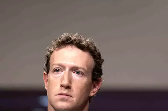 Mark Zuckerberg, Biden Yönetiminin Aşı Sansürü İçin Baskı Yaptığını Açıkladı