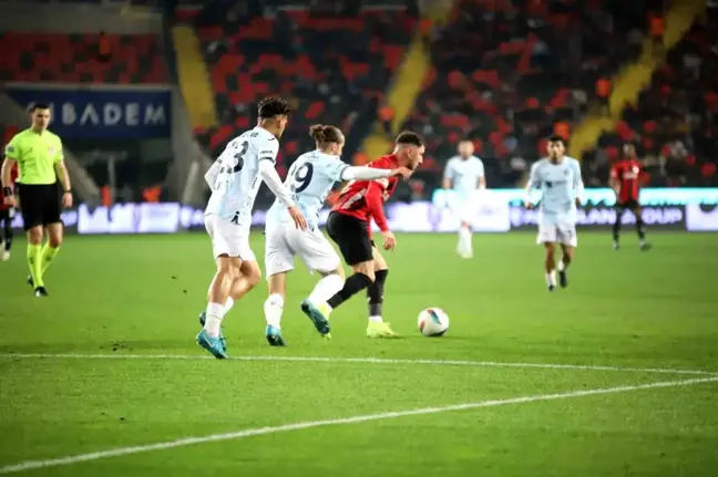 Gaziantep FK, Adana Demirspor'u 1-0 Üstün Kapattı