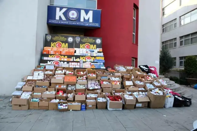 Adana'da Reçeteye Tabi İlaç Kaçakçılığı Operasyonu: Baba ve Oğlu Yakalandı